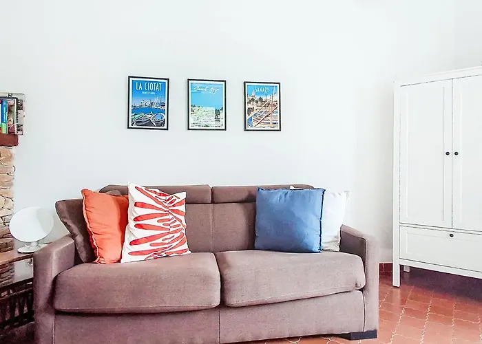 La Giono By Interhome Les Lecques